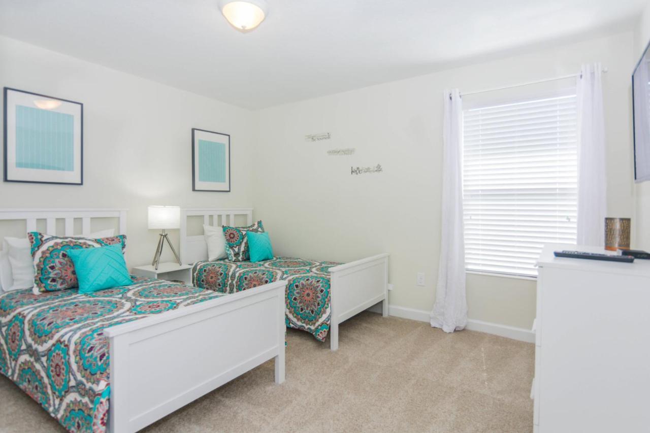 Enchanting Décor Home with private pool at Storey Lake Resort SL4714 Kissimmee Extérieur photo