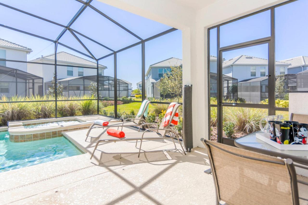 Enchanting Décor Home with private pool at Storey Lake Resort SL4714 Kissimmee Extérieur photo